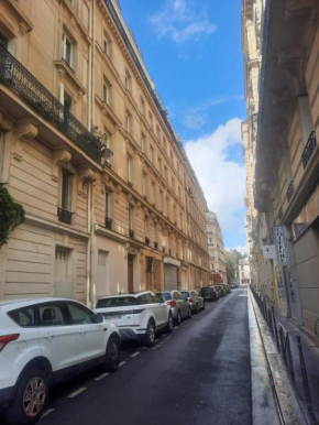 Appartement familial dans le 16é